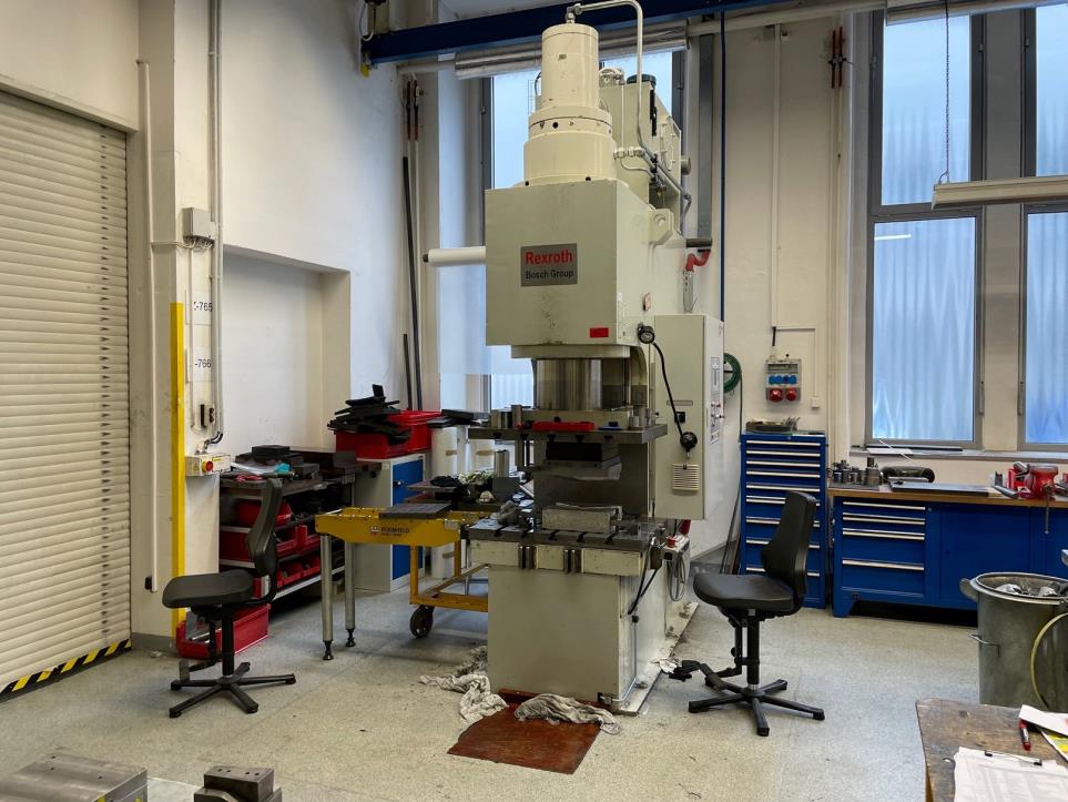 Metal working machinery-1